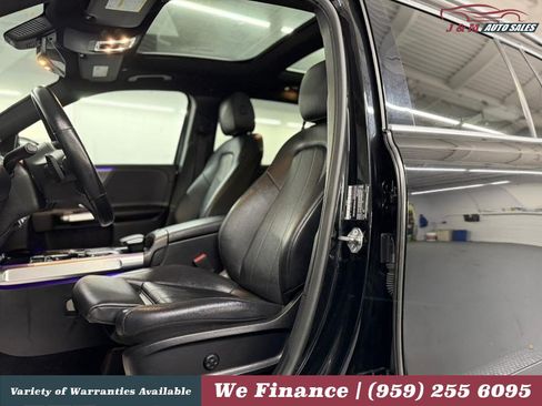 Used 2021 Mercedes-Benz GLB 250 4MATIC image 17
