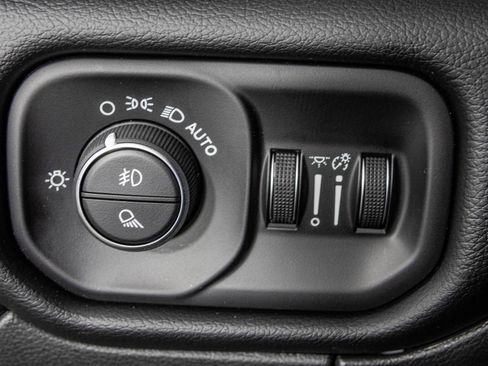 New 2026 RAM 2500 Laramie w/ Night Edition AWD/4WD image 59