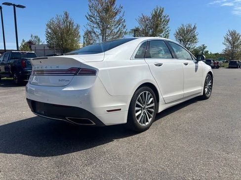 Used 2020 Lincoln MKZ AWD image 5
