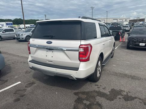 Used 2019 Ford Expedition XLT w/ Equipment Group 202A RWD image 16