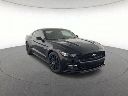 Used 2016 Ford Mustang GT RWD image 2