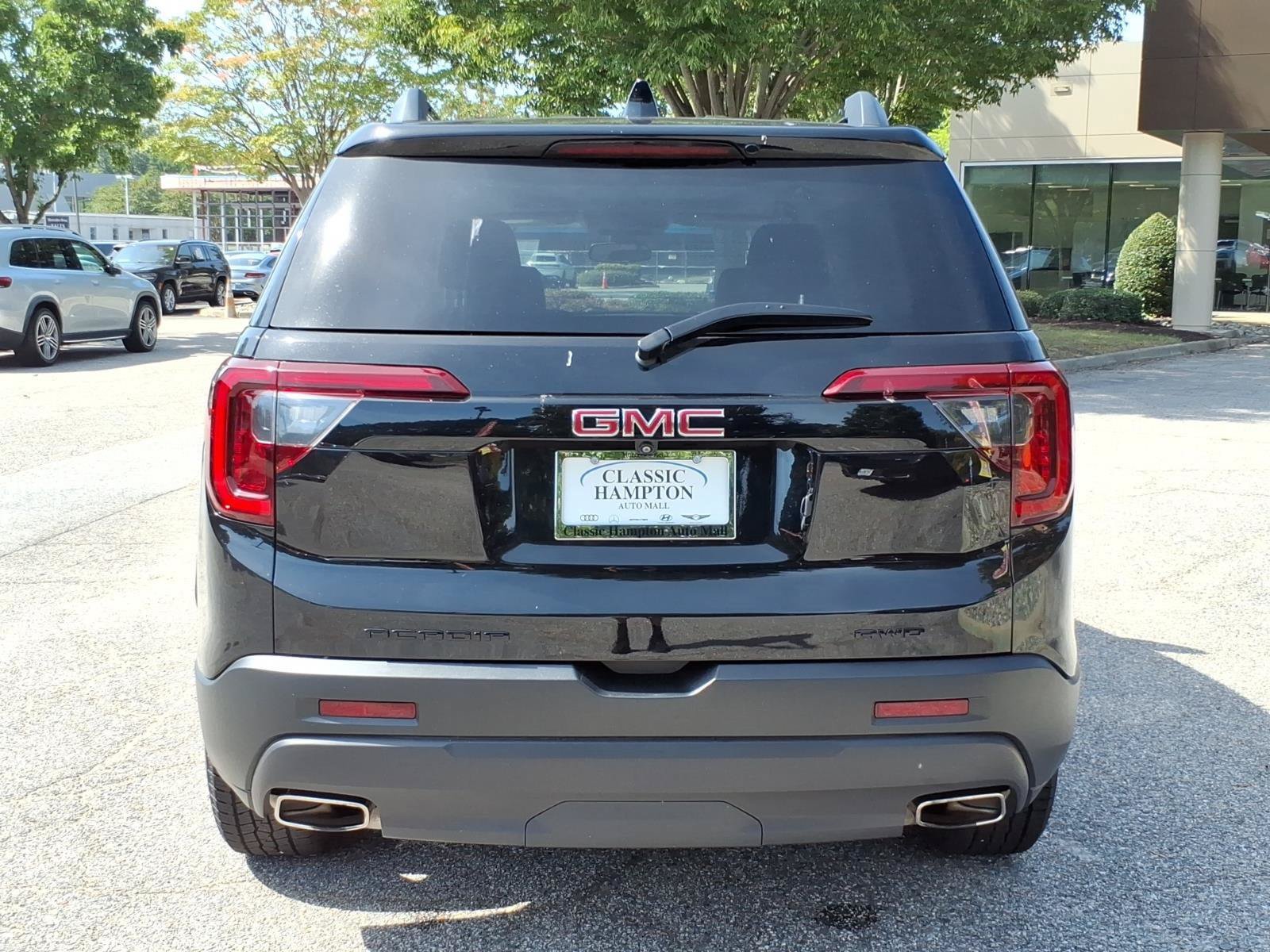 Used 2023 GMC Acadia SLT w/ Elevation Edition AWD/4WD image 9