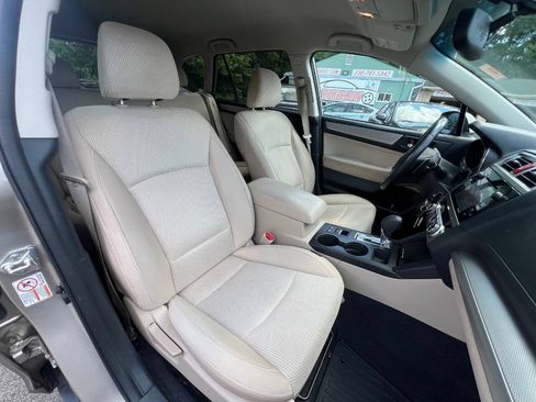 Used 2015 Subaru Outback 2.5i Premium AWD/4WD image 16