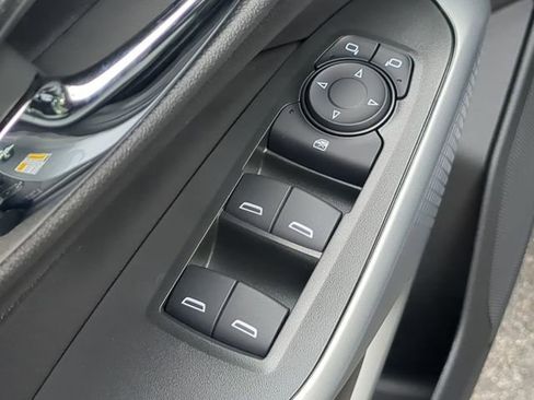 New 2026 Chevrolet Trax RS w/ Driver Confidence Package image 21