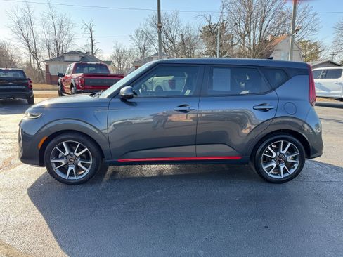 Used 2021 Kia Soul Turbo image 4