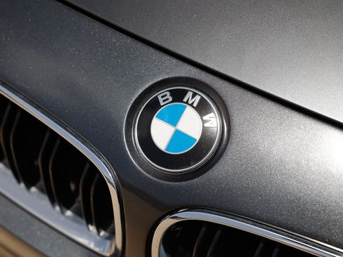 Used 2016 BMW M4 Convertible RWD image 50
