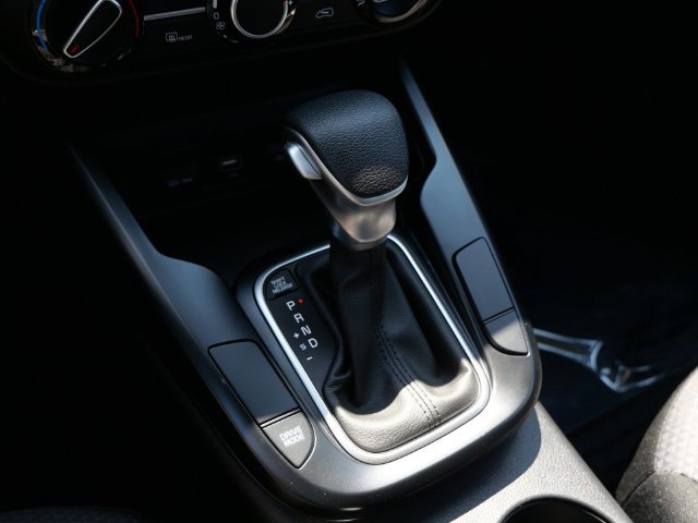 Used 2025 Kia Soul LX FWD image 24