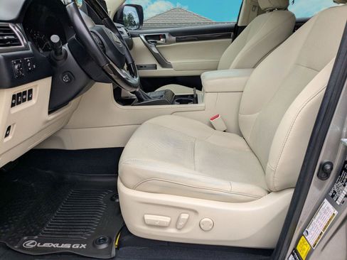 Certified 2023 Lexus GX 460 Premium AWD/4WD image 5