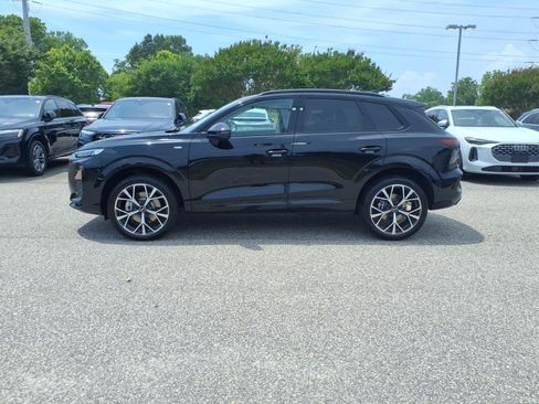 New 2026 Audi Q3 quattro 2.0T AWD/4WD image 9