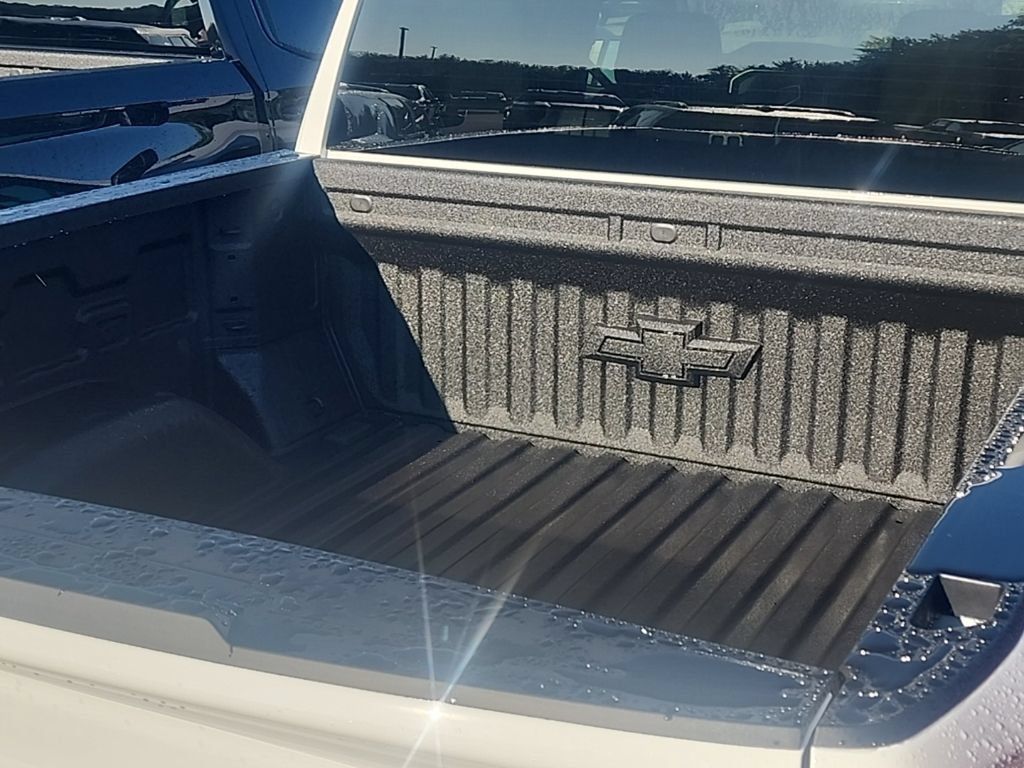 New 2026 Chevrolet Silverado 1500 RST AWD/4WD image 3