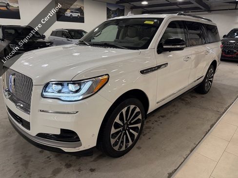 Certified 2022 Lincoln Navigator L Reserve image 10
