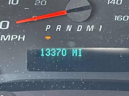 Used 2025 Chevrolet Express 2500 w/ Driver Convenience Package RWD image 22
