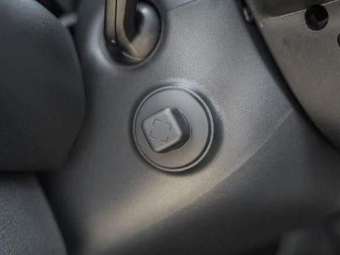 Used 2024 Nissan Pathfinder Platinum w/ Black Appearance Package image 45