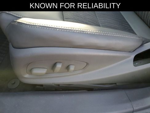 Used 2015 Chevrolet Impala LT image 15