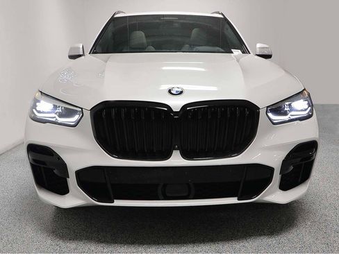 Certified 2023 BMW X5 sDrive40i w/ M Sport Package image 2