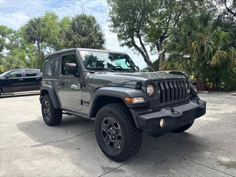 Used 2021 Jeep Wrangler Sport AWD/4WD image 5