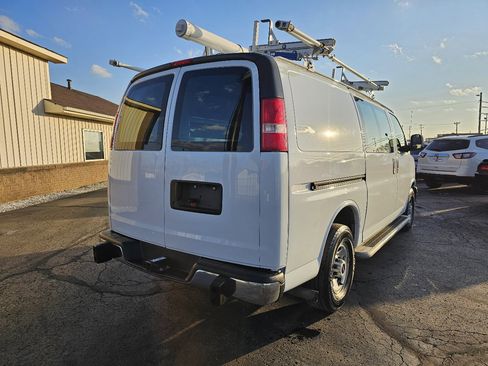 Used 2017 GMC Savana 2500 G2500 Cargo image 21