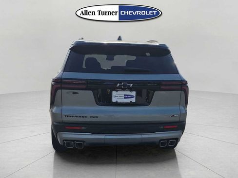 New 2026 Chevrolet Traverse Z71 w/ Driver Confidence Package image 5