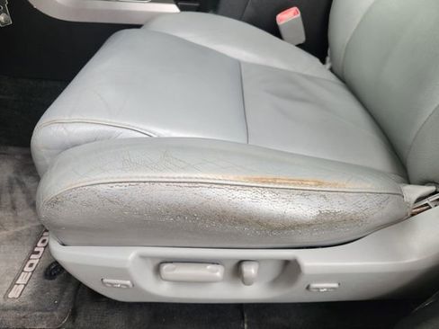 Used 2015 Toyota Sequoia SR5 w/ Premium Package RWD image 12