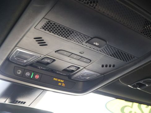 Used 2025 Cadillac XT5 Premium Luxury image 39