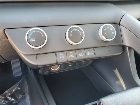 Used 2026 Hyundai Elantra SE w/ Cargo Package FWD image 20