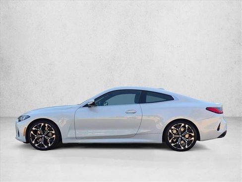 Used 2025 BMW 430i Coupe w/ Premium Package RWD image 9