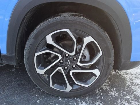 Used 2024 Chevrolet Trax RS w/ Sunroof Package image 39