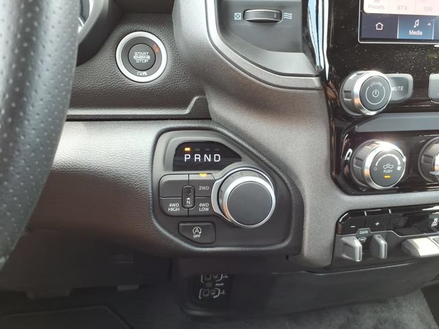 New 2026 RAM 1500 Express AWD/4WD image 10