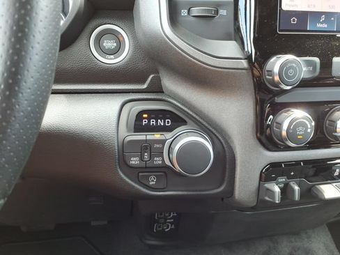 New 2026 RAM 1500 Express AWD/4WD image 10