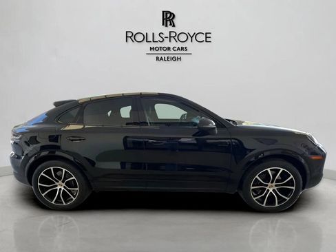 Used 2024 Porsche Cayenne Coupe image 4
