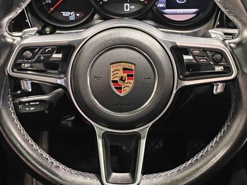 Used 2019 Porsche Macan AWD/4WD image 5