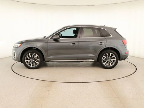 Certified 2023 Audi Q5 2.0T Prestige AWD/4WD image 2