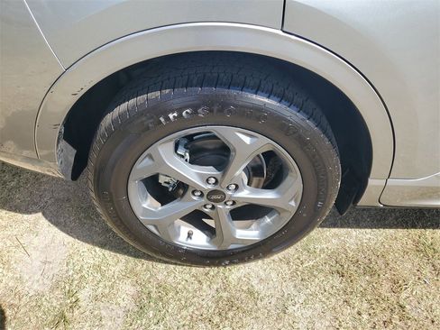 Used 2023 Ford Escape ST-Line image 7