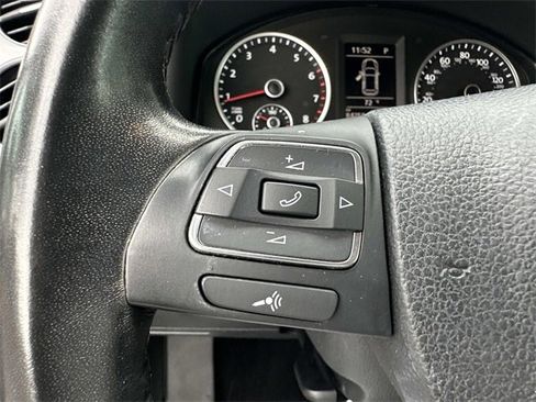 Used 2017 Volkswagen Tiguan Limited w/ Premium Package image 27