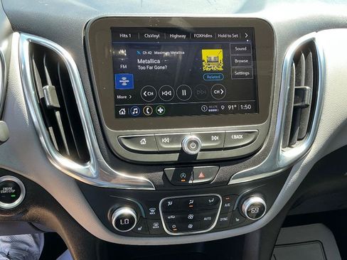 Used 2024 Chevrolet Equinox LT FWD image 24