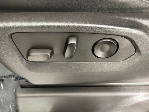 Used 2024 Chevrolet Silverado 1500 LTZ w/ Z71 Off-Road Package image 15