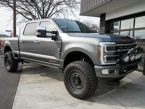 Used 2024 Ford F250 Platinum w/ Tremor Off-Road Package image 14