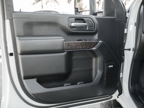 Used 2022 GMC Sierra 2500 Denali w/ Denali Ultimate Package image 25