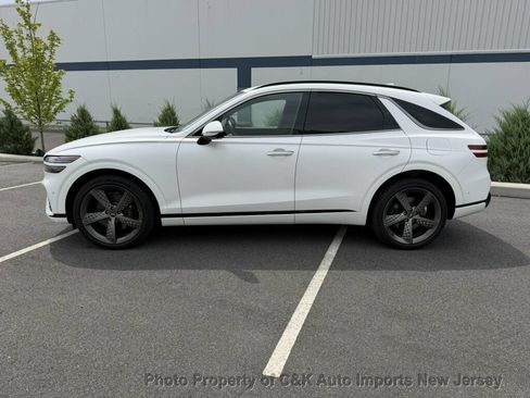Used 2023 Genesis GV70 2.5T w/ Sport Prestige Package AWD/4WD image 2
