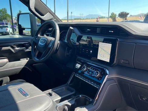 Used 2025 GMC Sierra 2500 AT4X AWD/4WD image 20