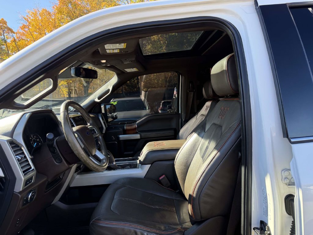 Used 2015 Ford F150 King Ranch w/ Equipment Group 601A Luxury AWD/4WD image 15