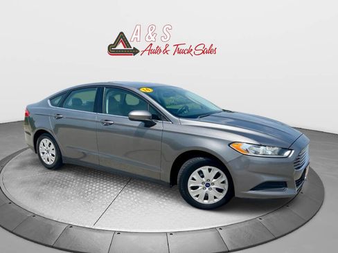 Used 2014 Ford Fusion S image 1