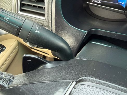 Used 2017 Ford Explorer Limited w/ Equipment Group 301A image 30