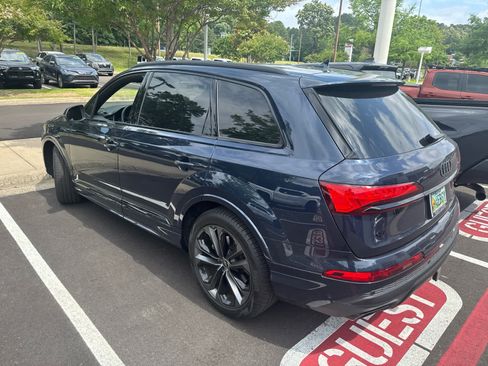 Used 2025 Audi Q7 3.0T Prestige AWD/4WD image 3
