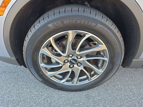 Used 2022 Lincoln Corsair AWD w/ Equipment Group 101A image 10