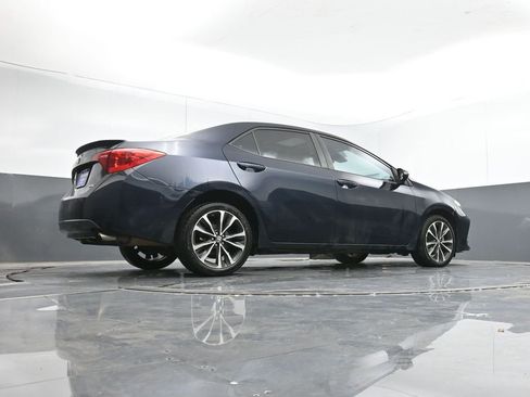 Used 2017 Toyota Corolla XSE image 38