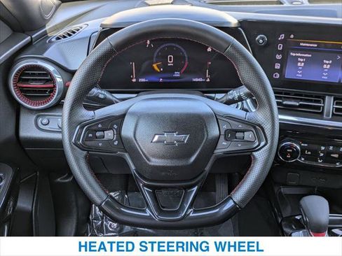 Used 2024 Chevrolet Trax RS w/ Sunroof Package image 15