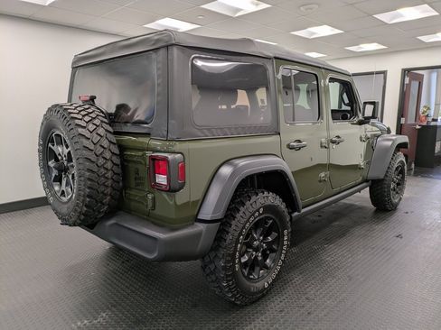 Used 2023 Jeep Wrangler Willys image 4
