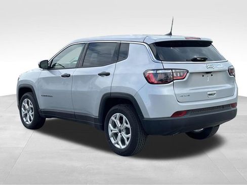 New 2025 Jeep Compass Sport image 5