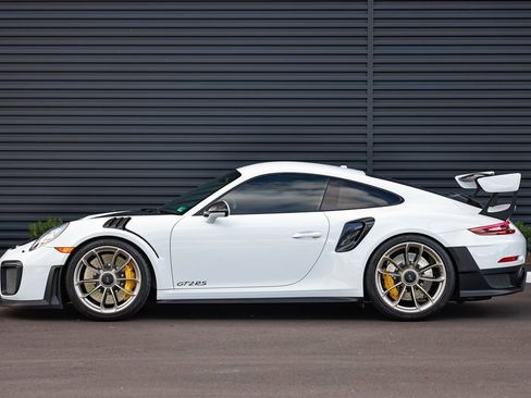 Certified 2018 Porsche 911 GT2 RS image 2